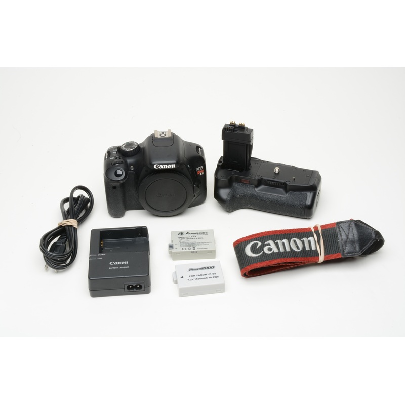 Canon EOS T2i DSLR body w/battery grip, 2batts, charger, 29K acts, nice, tested