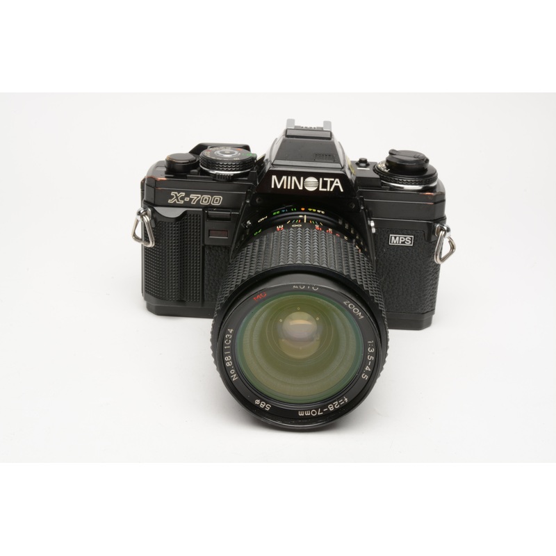 Minolta X700 35mm SLR w/28-70mm f3.5-4.5 zoom lens, strap, new seals, tested