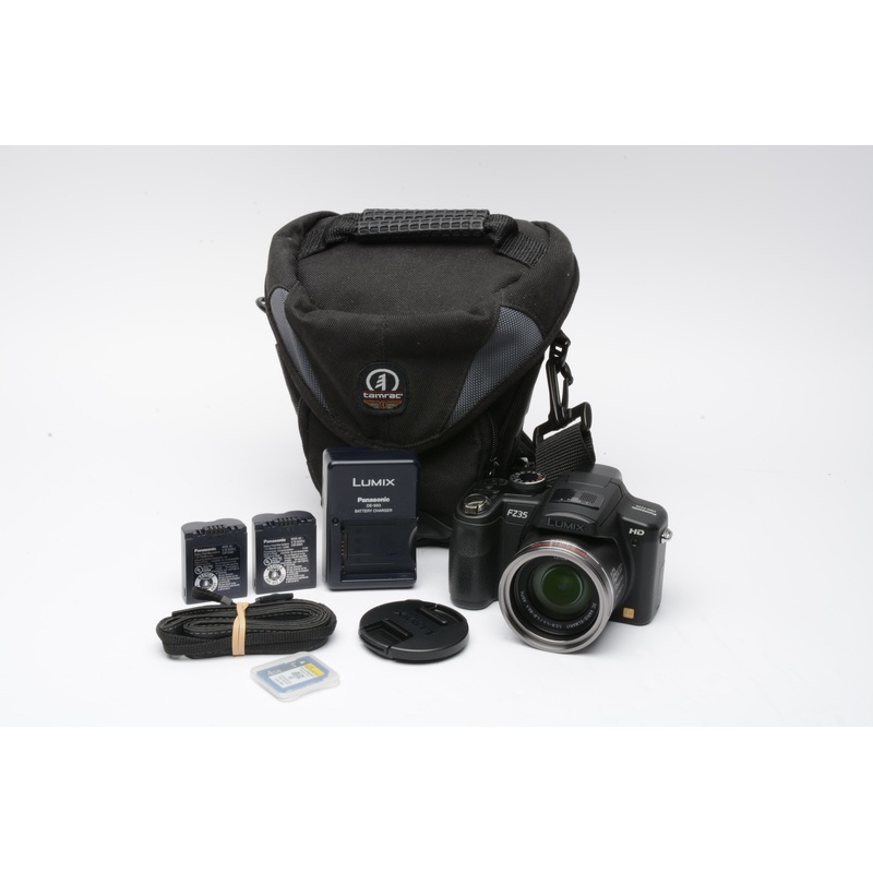 Panasonic Lumix DMC-FZ35 12MP Digital Point&Shoot, 2batts, charger, case, Tested